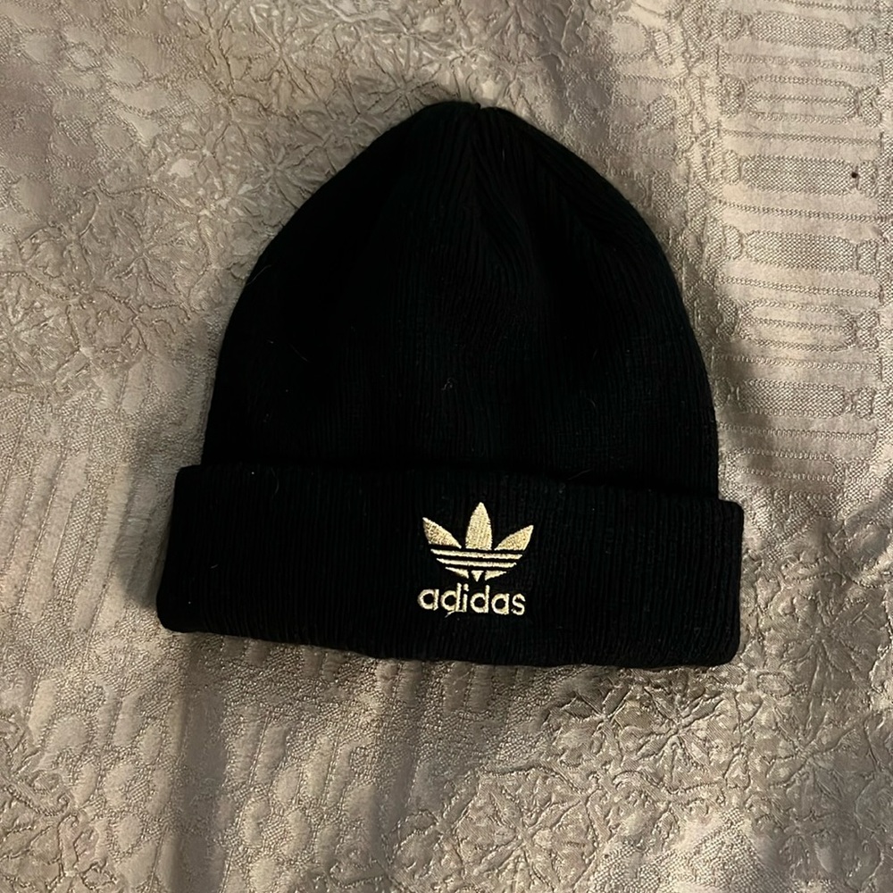 Adidas hat black